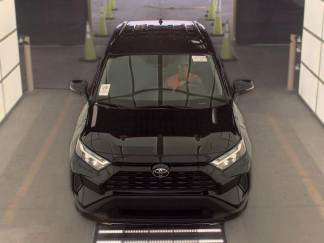 2024 Toyota RAV4 XLE AWD - 23046138 - 2