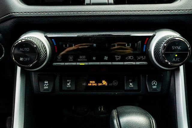 2024 Toyota RAV4 XLE AWD - 22971915 - 19