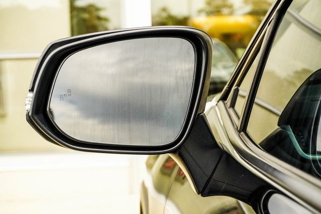 2024 Toyota RAV4 XLE AWD - 22971915 - 30