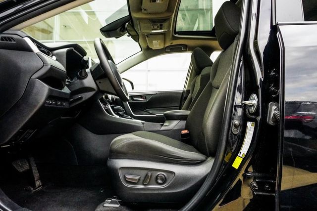 2024 Toyota RAV4 XLE AWD - 22971915 - 32