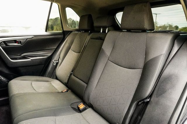 2024 Toyota RAV4 XLE AWD - 22971915 - 35