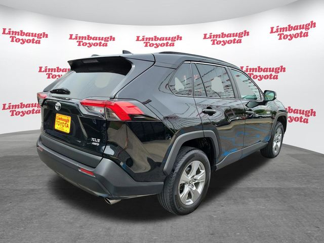 2024 Toyota RAV4 XLE AWD - 23017789 - 19
