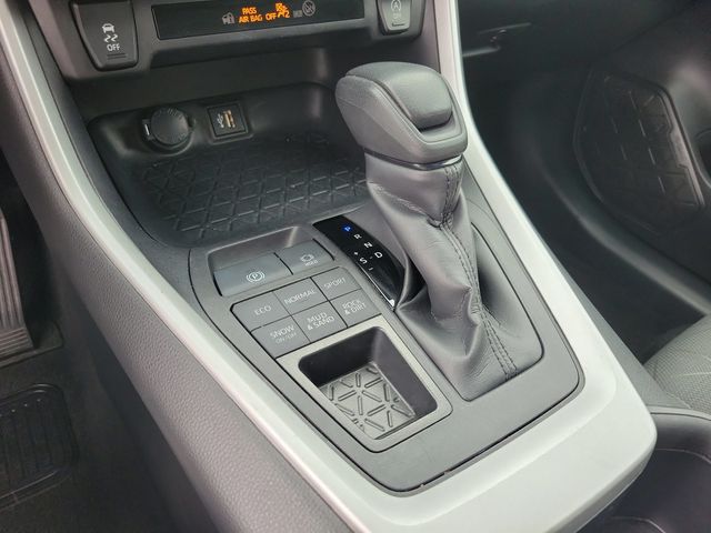 2024 Toyota RAV4 XLE AWD - 23017799 - 9