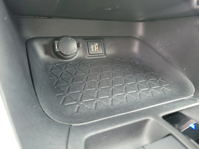 2024 Toyota RAV4 XLE AWD - 23017799 - 10