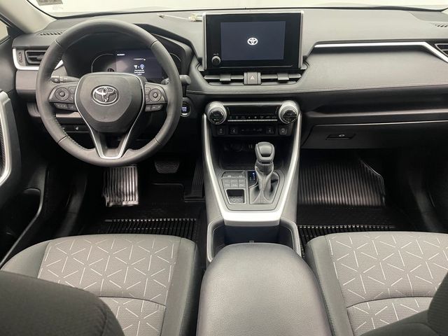 2024 Toyota RAV4 XLE AWD - 22975367 - 18