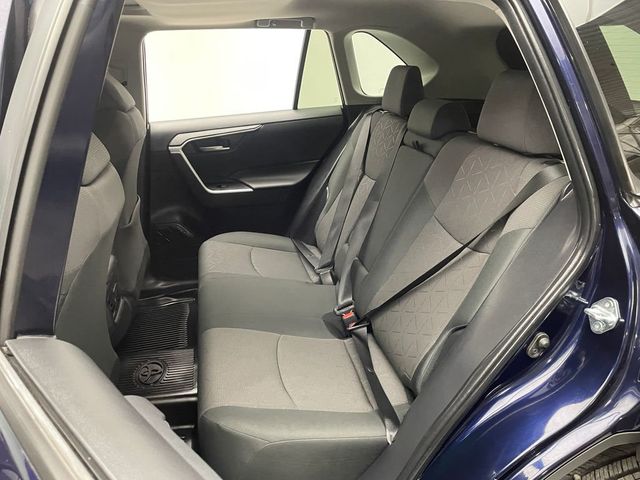 2024 Toyota RAV4 XLE AWD - 22975367 - 34