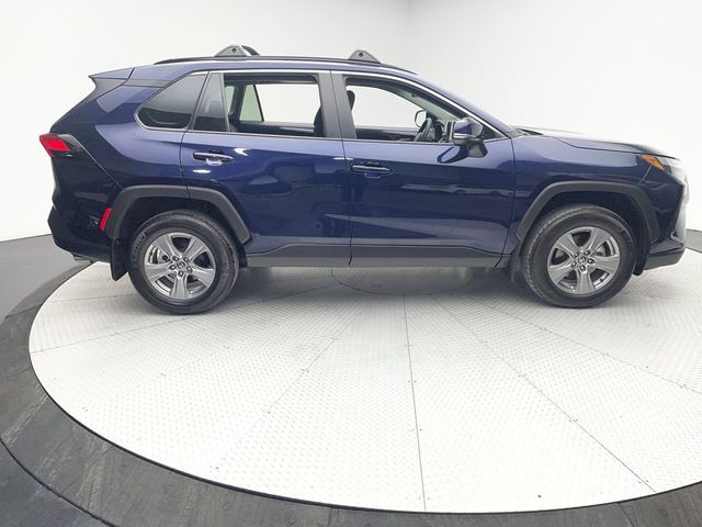 2024 Toyota RAV4 XLE AWD - 22975367 - 3