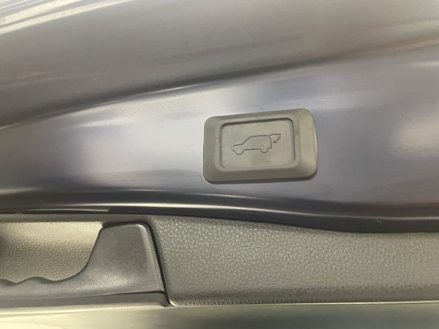 2024 Toyota RAV4 XLE AWD - 22975367 - 42