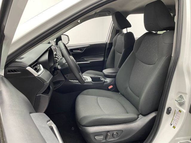 2024 Toyota RAV4 XLE AWD - 23010307 - 12