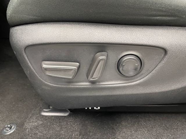 2024 Toyota RAV4 XLE AWD - 23010307 - 13