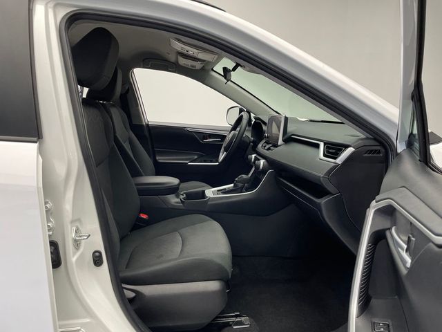 2024 Toyota RAV4 XLE AWD - 23010307 - 16