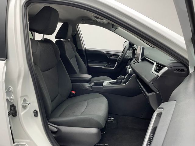 2024 Toyota RAV4 XLE AWD - 23010307 - 17