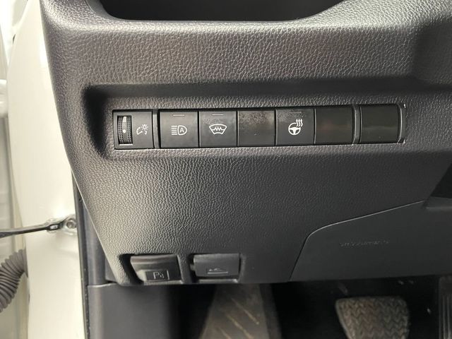 2024 Toyota RAV4 XLE AWD - 23010307 - 19