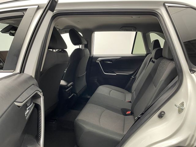 2024 Toyota RAV4 XLE AWD - 23010307 - 32