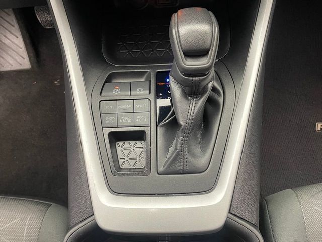 2024 Toyota RAV4 XLE AWD - 23010311 - 24