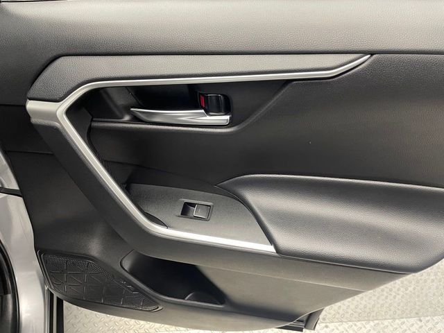 2024 Toyota RAV4 XLE AWD - 23010311 - 34
