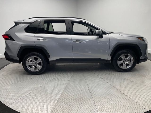 2024 Toyota RAV4 XLE AWD - 23010311 - 3