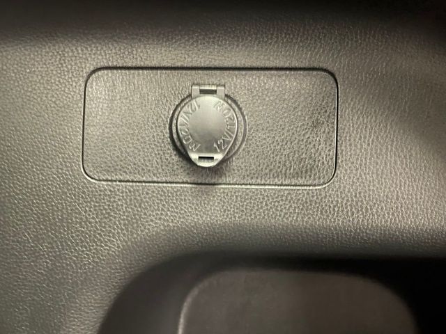 2024 Toyota RAV4 XLE AWD - 23010311 - 40