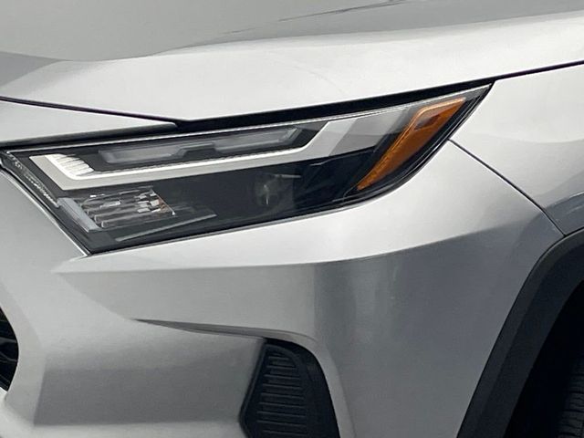 2024 Toyota RAV4 XLE AWD - 23010311 - 43