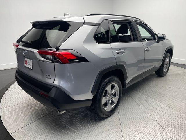 2024 Toyota RAV4 XLE AWD - 23010311 - 4