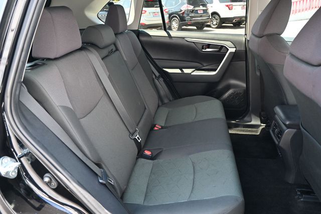 2024 Toyota RAV4 XLE FWD - 22889631 - 16