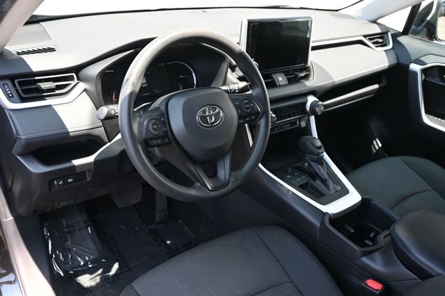 2024 Toyota RAV4 XLE FWD - 22889631 - 6