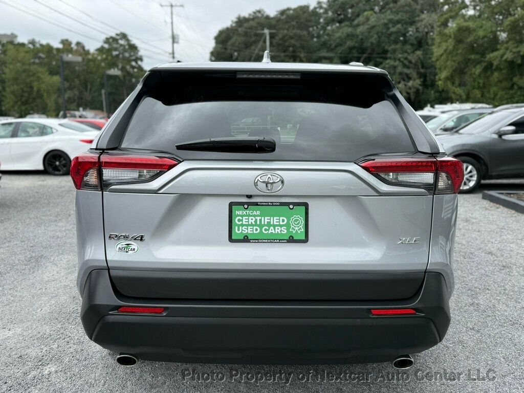 2024 Toyota RAV4 XLE photo 4