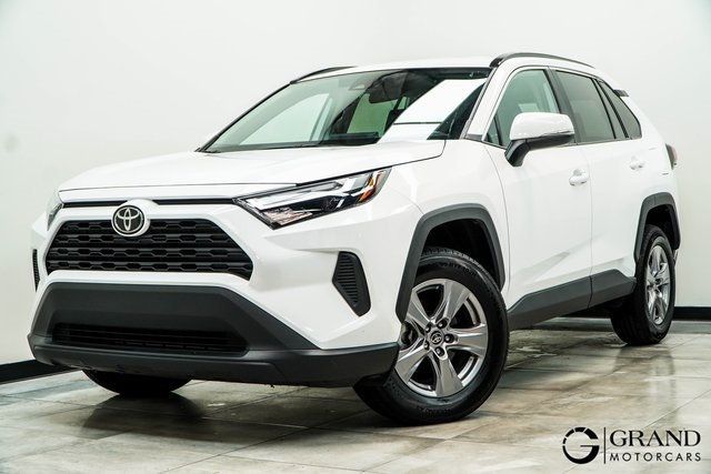 2024 Toyota RAV4 XLE FWD - 22868174 | Video 1