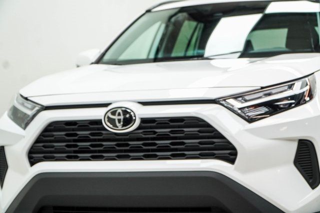2024 Toyota RAV4 XLE FWD - 22868174 - 1