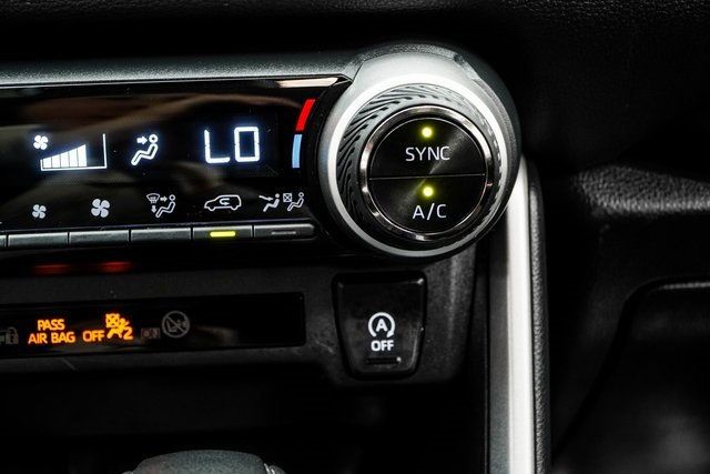 2024 Toyota RAV4 XLE FWD - 22868174 - 22