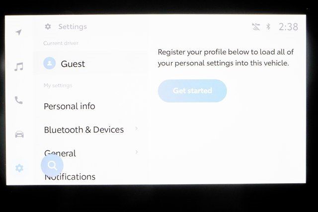 2024 Toyota RAV4 XLE FWD - 22868174 - 27