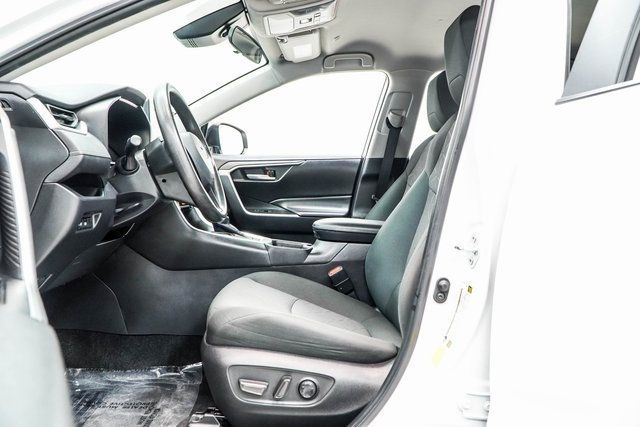 2024 Toyota RAV4 XLE FWD - 22868174 - 36