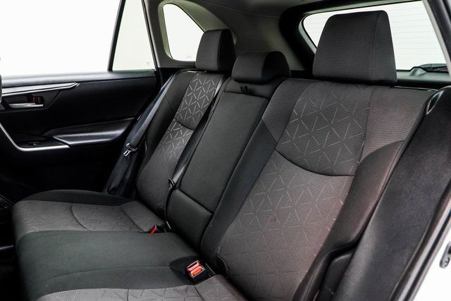 2024 Toyota RAV4 XLE FWD - 22868174 - 37