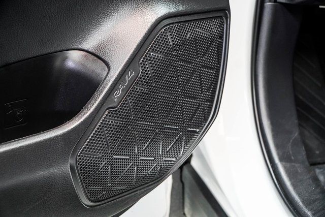 2024 Toyota RAV4 XLE FWD - 22868174 - 41