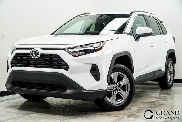 2024 Toyota RAV4 XLE FWD - 22869401 - 0