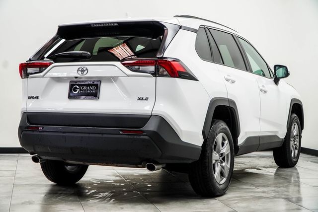2024 Toyota RAV4 XLE FWD - 22869401 - 11