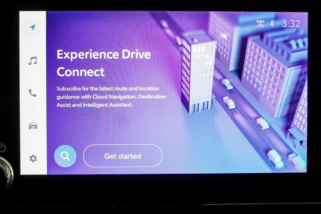 2024 Toyota RAV4 XLE FWD - 22869401 - 26