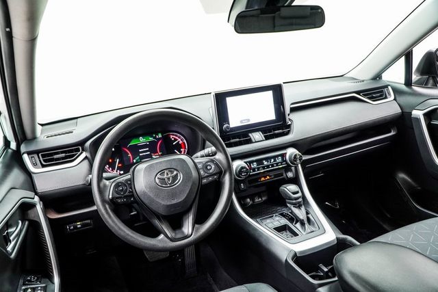 2024 Toyota RAV4 XLE FWD - 22869401 - 4