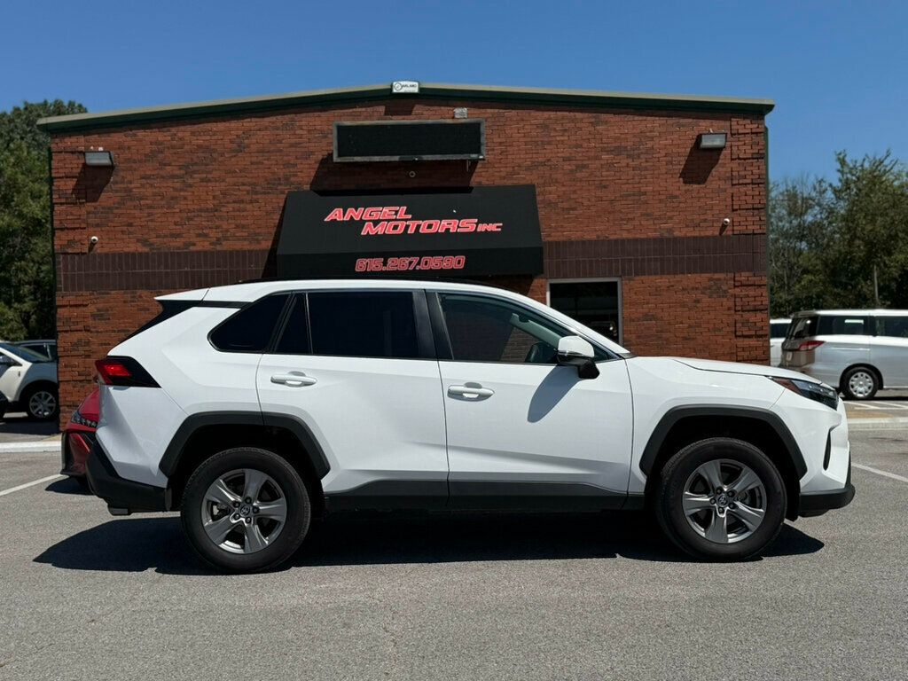 2024 Toyota RAV4 XLE FWD - 22911900 - 1