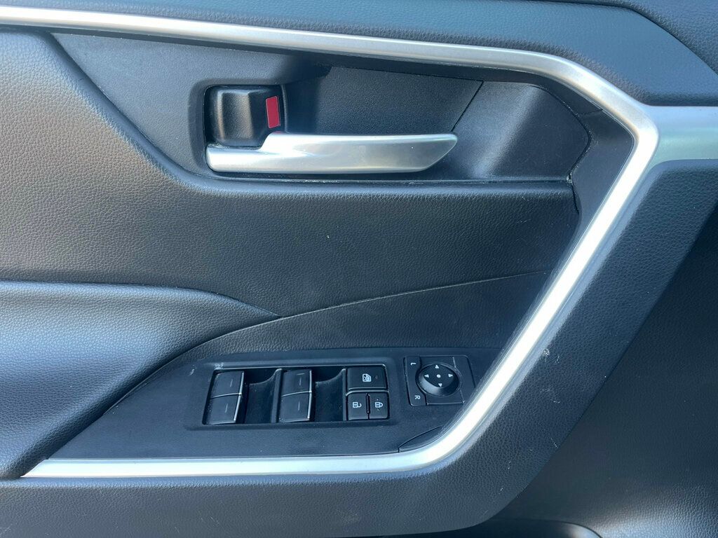 2024 Toyota RAV4 XLE FWD - 22975342 - 10