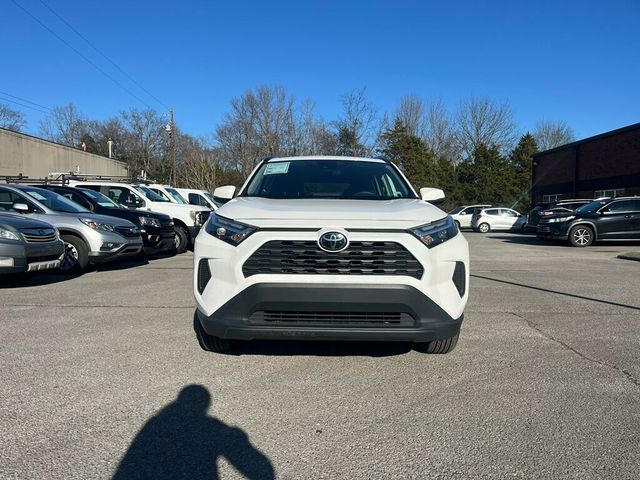 2024 Toyota RAV4 XLE FWD - 22975342 - 1
