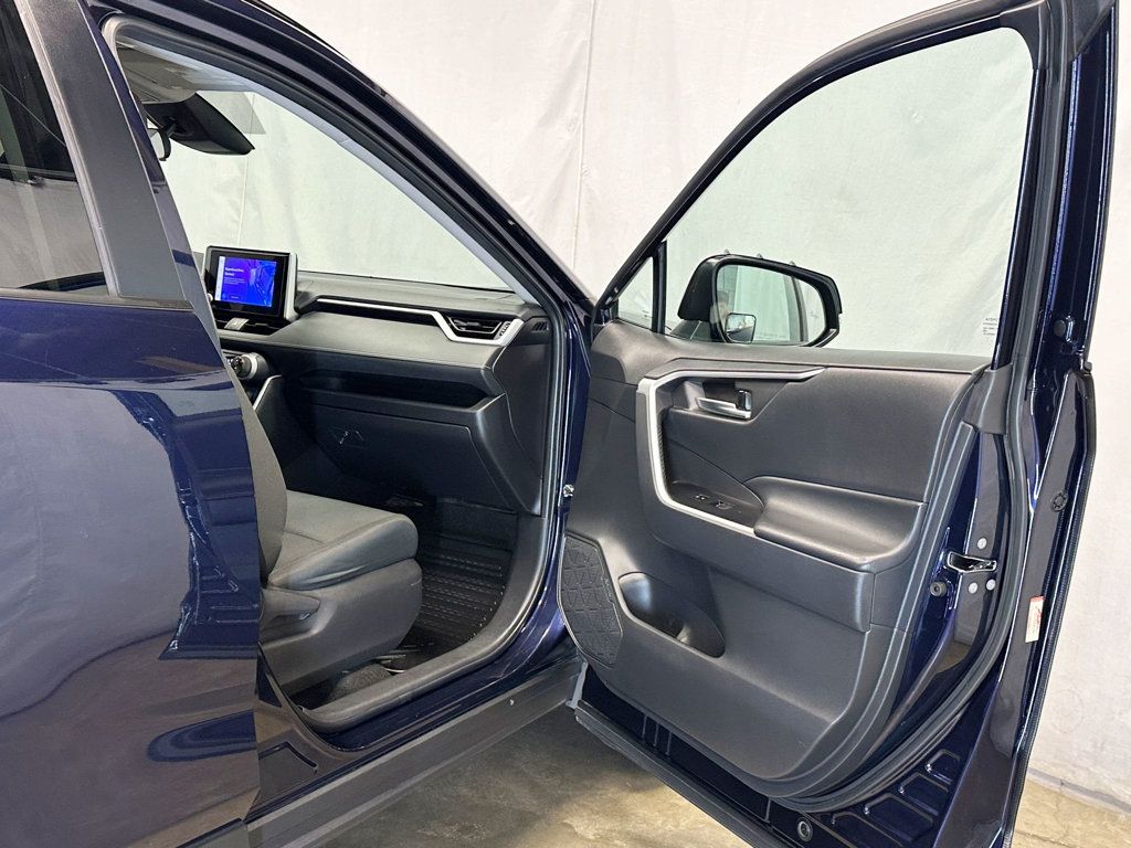 2024 Toyota RAV4 XLE FWD - 23071603 - 15