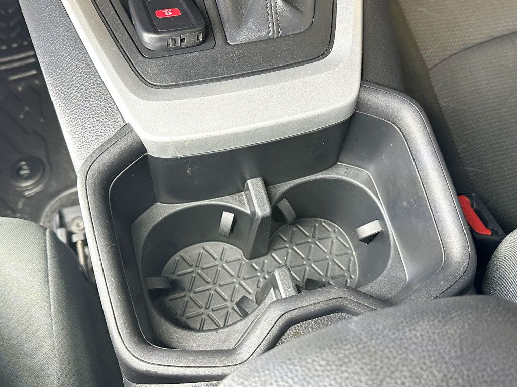 2024 Toyota RAV4 XLE FWD - 23071603 - 29