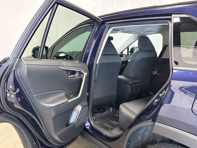 2024 Toyota RAV4 XLE FWD - 23071603 - 32