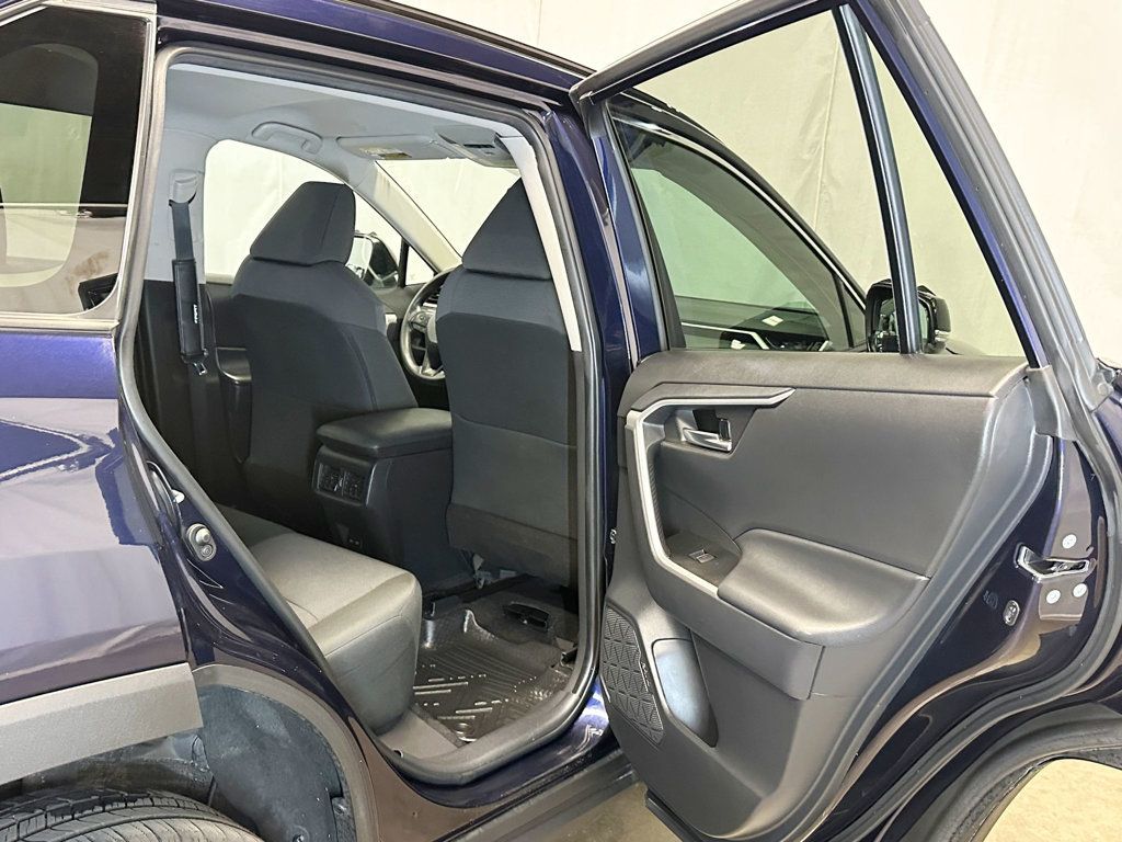2024 Toyota RAV4 XLE FWD - 23071603 - 33