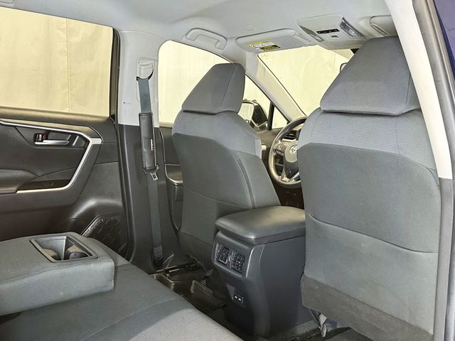 2024 Toyota RAV4 XLE FWD - 23071603 - 35