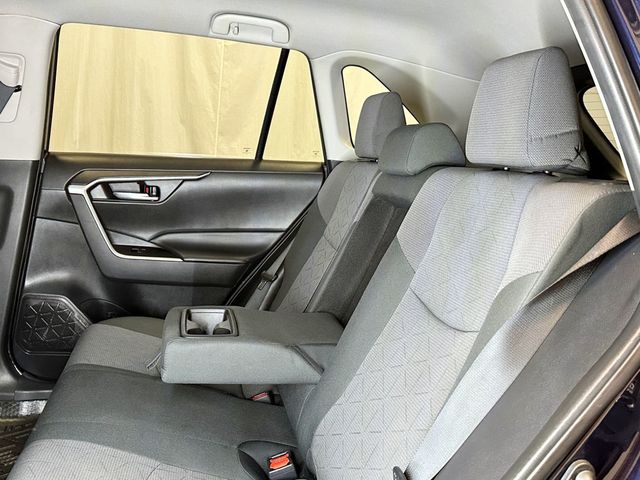 2024 Toyota RAV4 XLE FWD - 23071603 - 36