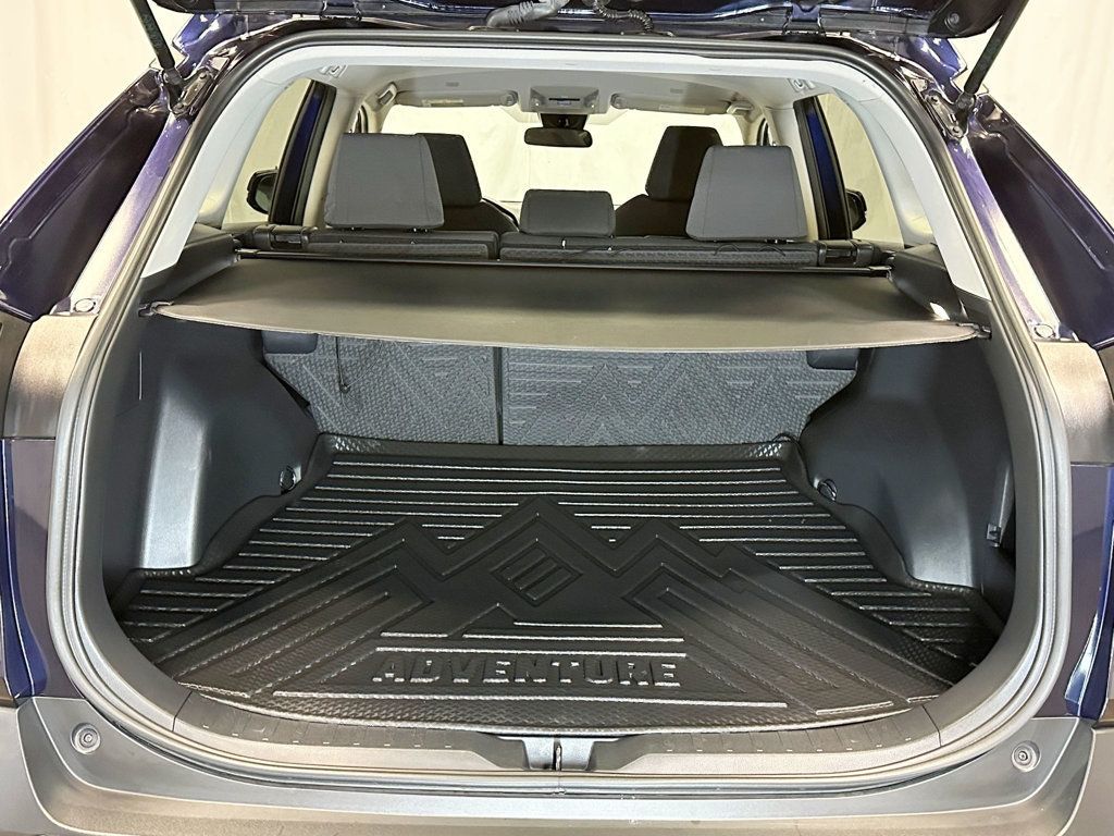 2024 Toyota RAV4 XLE FWD - 23071603 - 38