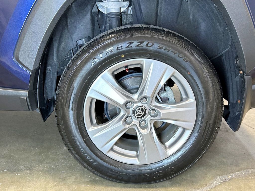 2024 Toyota RAV4 XLE FWD - 23071603 - 41