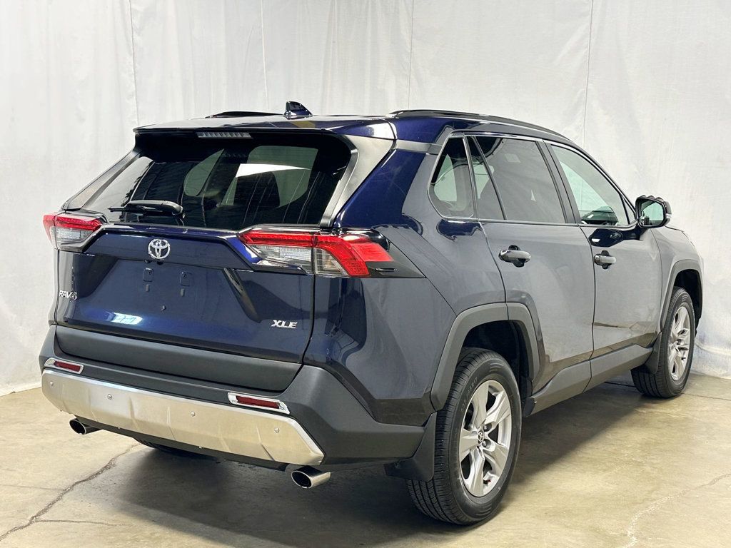 2024 Toyota RAV4 XLE FWD - 23071603 - 8